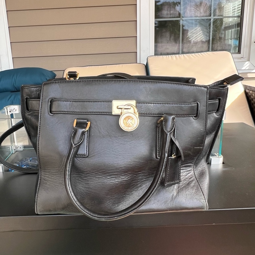 Michael Kors Hamilton Large Soft Leather Satchel Bag Lock Key